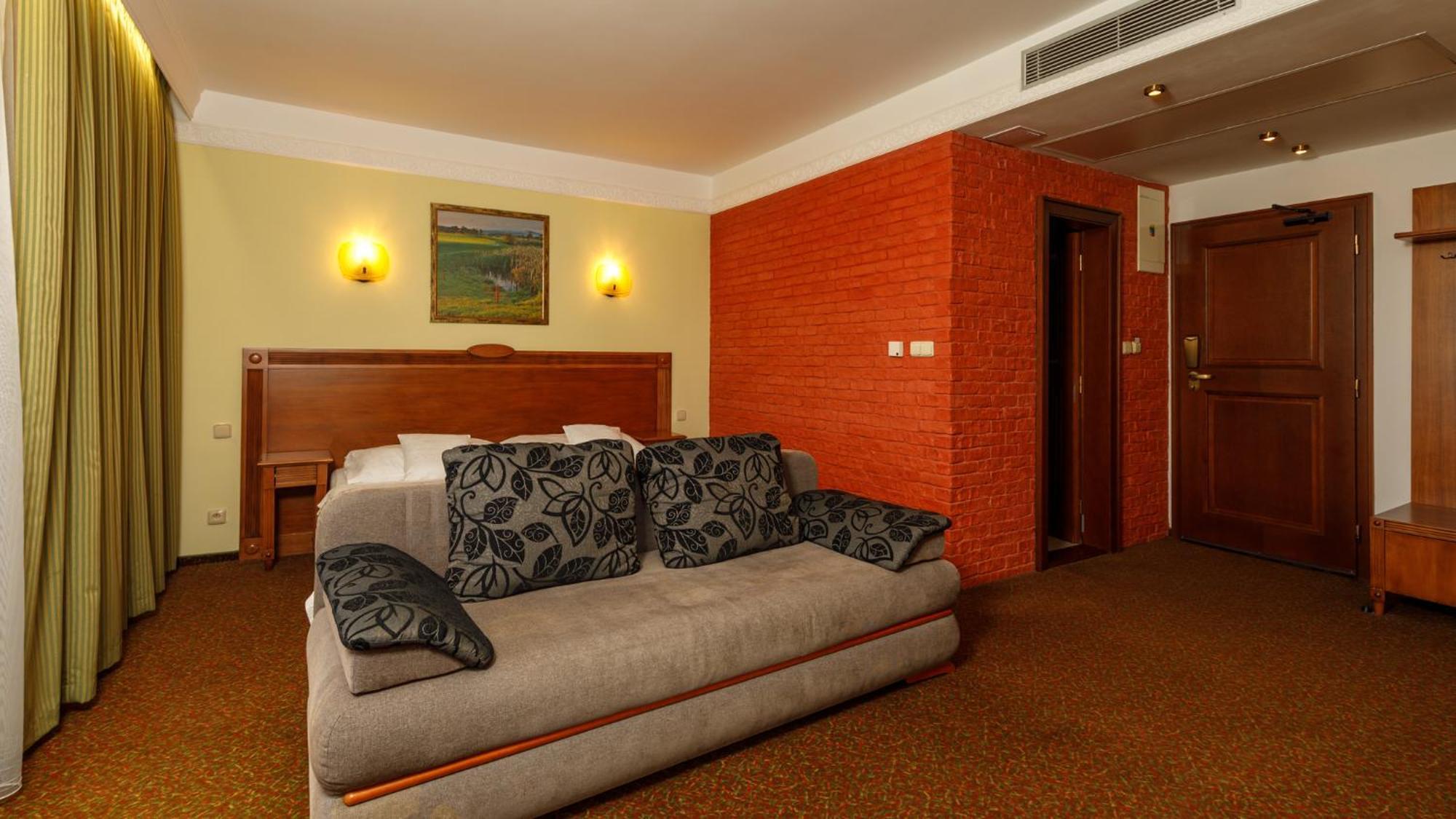 Hotel International Vel'ka Lomnica Habitación foto