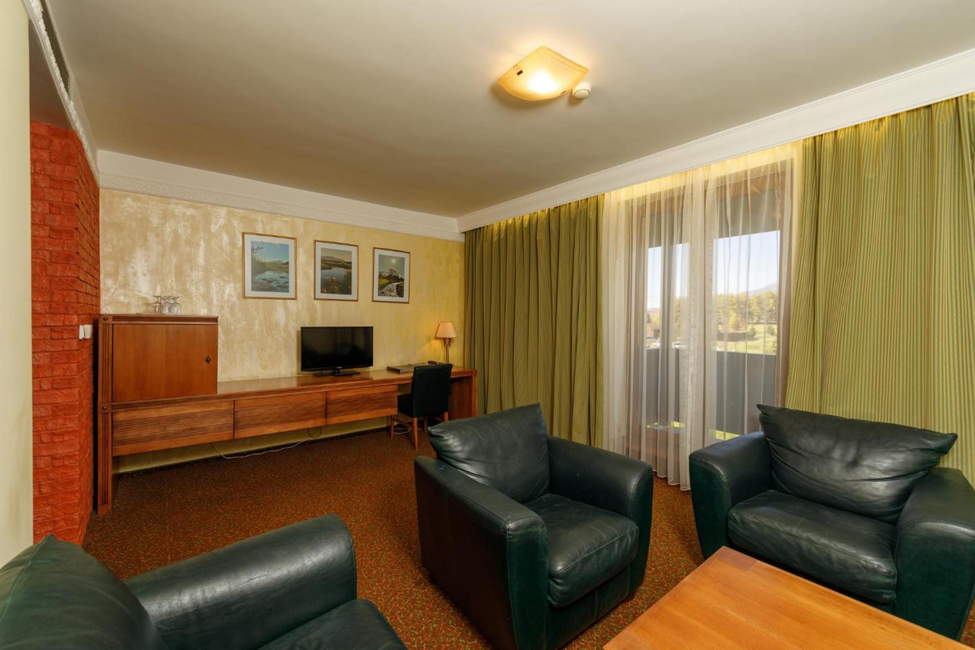Hotel International Vel'ka Lomnica Habitación foto